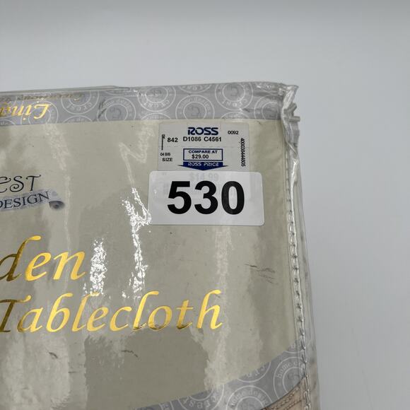 NOS Crest Home Design Chelsea Luxurious TableCloth 70” Diameter Gold Embroidered - Picture 7 of 13